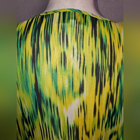 Jones New York Vibrant Green Drop Sleeve V-Neck Sheer Blouse Lg - Picture 6 of 11